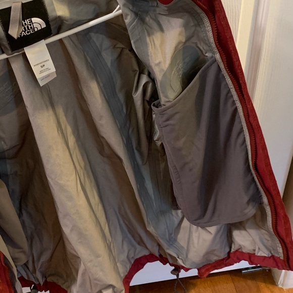 The North Face Rain Coat - Picture 5 of 7